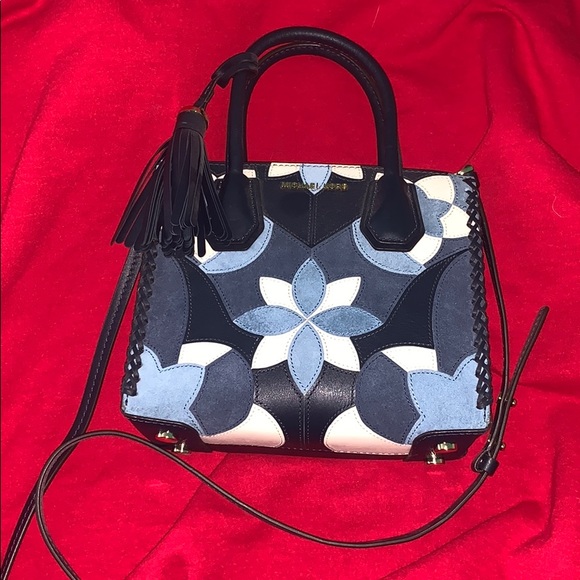 Michael Kors purse - Picture 1 of 3